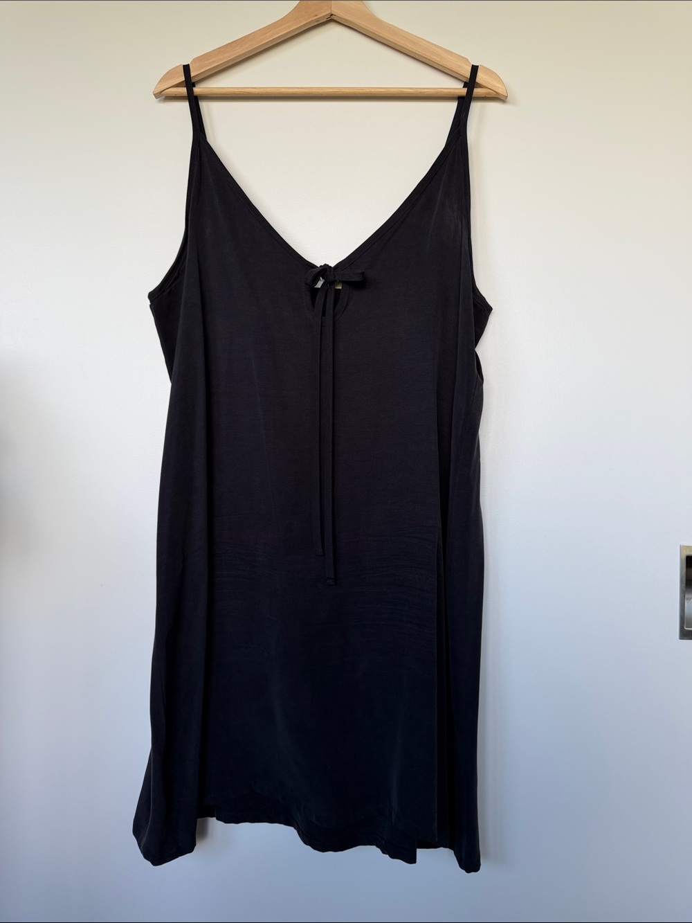 Eliza Faulkner Black Mini Dress - Picture 2 of 6